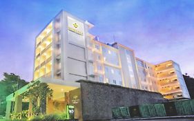 Montana Premier Senggigi